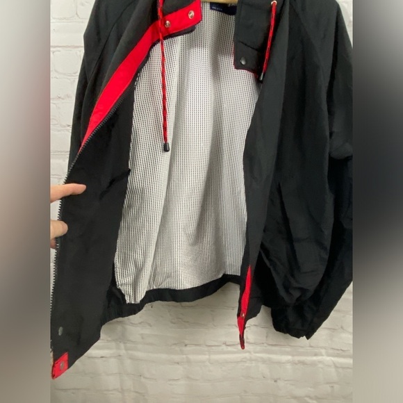 Swingster Jacket Mens Size Medium Black Red Trim Detail Full Zip Front Snap - Picture 9 of 12